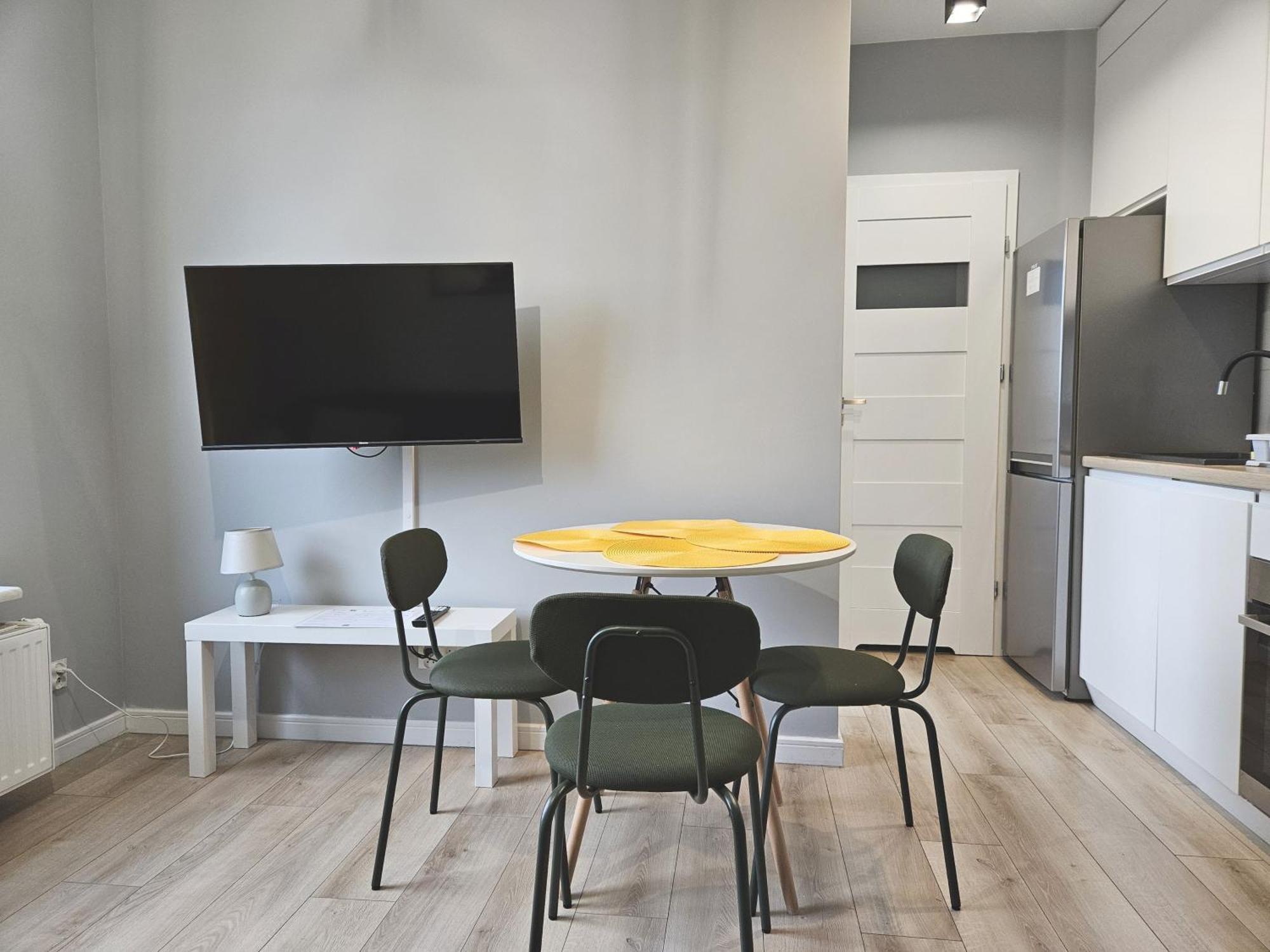 Urban Jungle - Grey Apartment Μπιάλιστοκ Εξωτερικό φωτογραφία